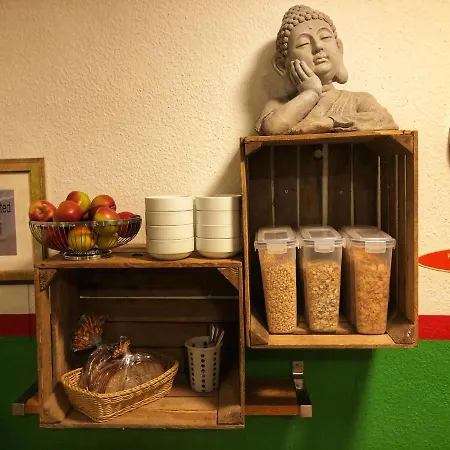 Backpackers Duesseldorf - Self Check-In-3